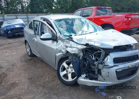 2016 Chevrolet Sonic Ltz Auto из США, поврежденный, VIN 1G1JE5SBXG4143583